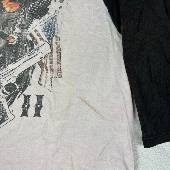 Vintage 2011 Kid Rock Born Free Tour Baseball Tee L Band Shirt Skull Guns USA - Picture 3 of 9